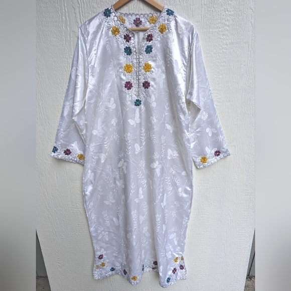 Vintage Moroccan Floral Embroidered White Long Sleeve Kaftan Dress Hippie Boho - Picture 1 of 7
